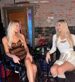 Peters Twins (13).jpg