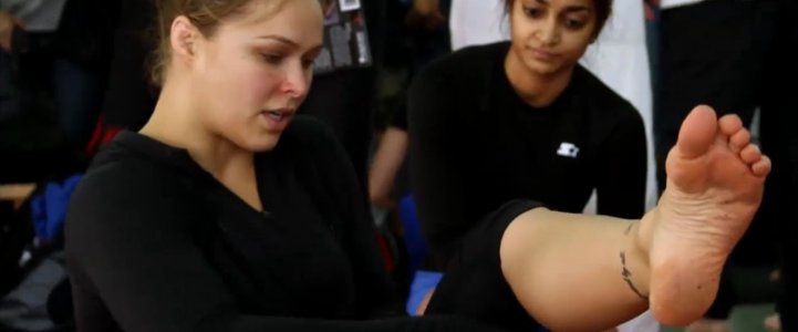 Ronda-Rousey-Feet-1360042.jpg