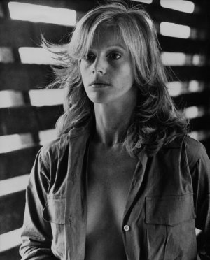 Sondra Locke - PjpdeuxAuI1vgo7jxo1.jpg