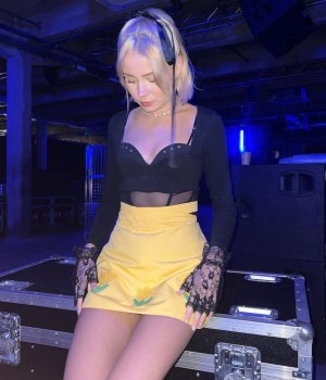Nina Nesbitt 090.jpg