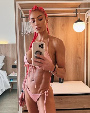 natalieevamarie_1738370885_3558035328772808003_20796740.jpg
