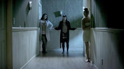 Juliana Harkavy, Elizabeth Brissenden & Karlee Eldridge - House of Bodies_2-500.jpg