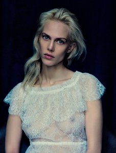 Aymeline Valade - Aymeline Valade 14.jpg