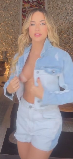 z-Gabi Martins (3).jpg