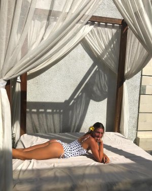 Emelia Surch (8).jpg