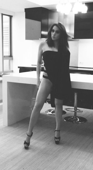 Cristine Reyes (5).jpg