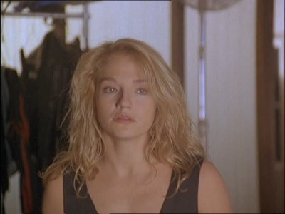 Siesta (1987).mp4_snapshot_00.11.30.705.jpg