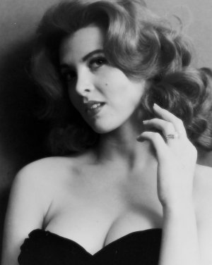 Tina Louise 061739.jpg