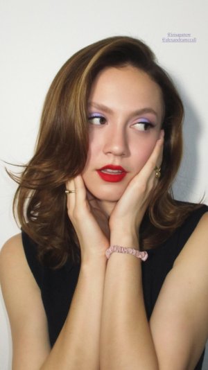 Iris Apatow.jpg