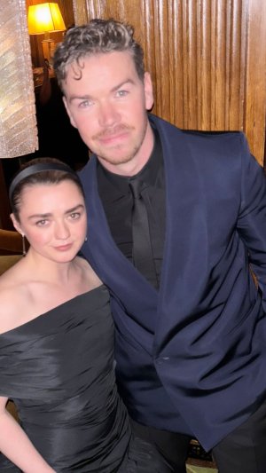 Maisie Williams (1).jpg