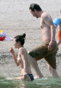 TheFappeningBlog.com - China Chow Topless 1.jpg