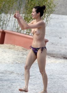 TheFappeningBlog.com - China Chow Topless 28.jpg