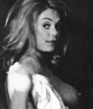 Dyan Cannon tit.jpg