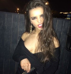 Jessica Reynolds.jpg