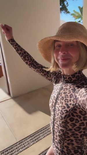 juleshough_1740609805_3576815809442074617_22665638 - frame at 0m48s.jpg