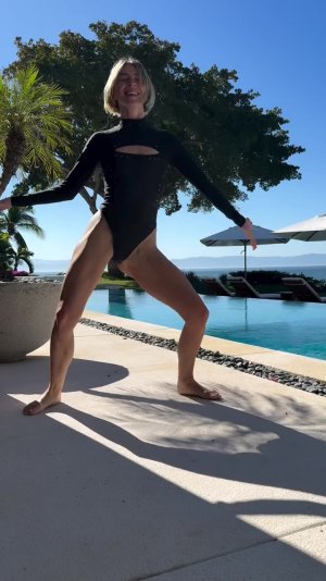 juleshough_1740609805_3576815809442074617_22665638 - frame at 0m45s.jpg