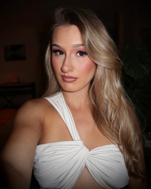 Céline Zed (15).jpg