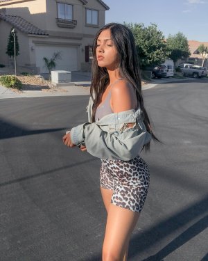 Brenna Marie Narayan (16).jpg