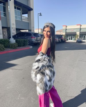 Brenna Marie Narayan (21).jpg