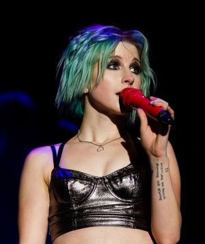 hayley-williams-04.jpg