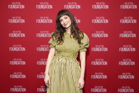 Milana_Vayntrub_at_the_SAG-AFTRA_Foundation_in_Los_Angeles_03-04-2025__5_.jpg