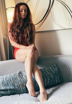 Maria-Kanellis-Feet-8472186.jpg