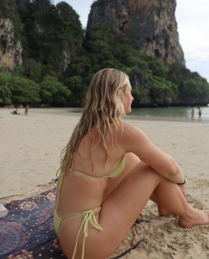 Scout Watkinssouthward Canadian Hockey PlayeÃÂ 006.jpg