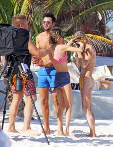 TheFappeningBlog.com - Danielle Knudson 14.jpg