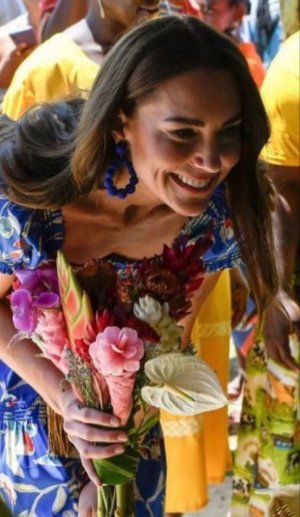 81da7bf990b6d9c36bfcf4e4d79cb16a - Copy.jpg