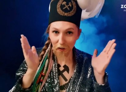 Screenshot_20250316_124112_Video Player.jpg