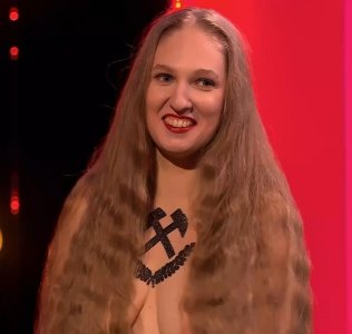 Screenshot_20250316_173724_Video Player.jpg