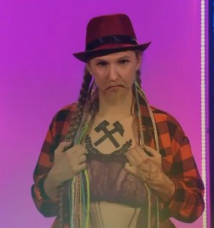 Screenshot_20250316_123923_Video Player.jpg