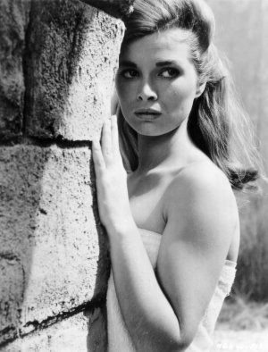 Scilla Gabel (2).jpg