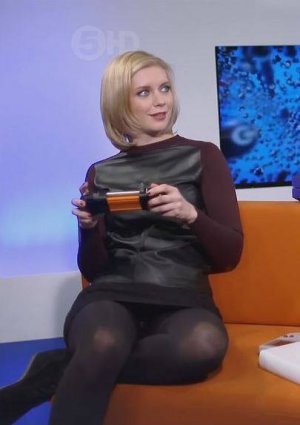 riley rachel - gadget show upskirts (1).jpg
