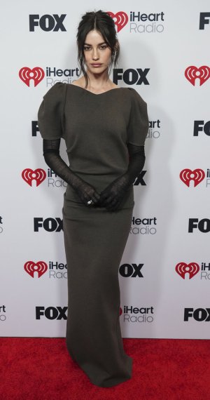 Gracie_Abrams_2025_iHeartRadio_Music_Awards_in_Hollywood_1.jpg