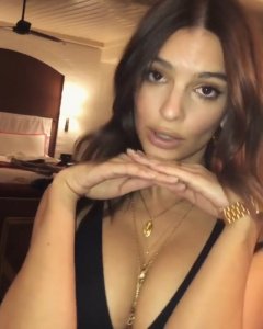 TheFappeningBlog.com - Emily Ratajkowski Sexy scr 2.jpg
