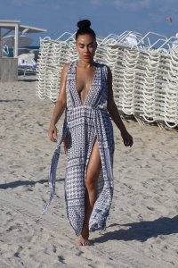 TheFappeningBlog.com - Julissa Neal Poses Topless 63.jpg