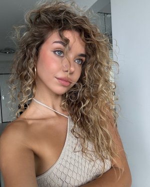 Vanessa Rojewska (13).jpg