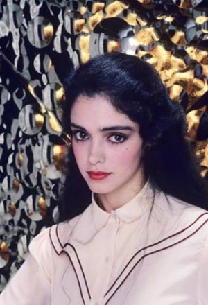 Kathleen Beller (4).jpg