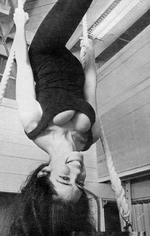 Kathleen Beller bNlaNo7 - Imgur.jpg