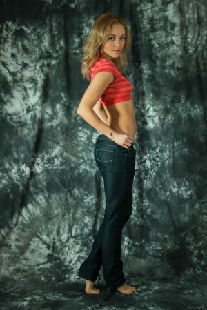 0008-02 thefappeningblog.com.jpg