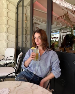 Adelaide Kane - having a drink 2.jpg