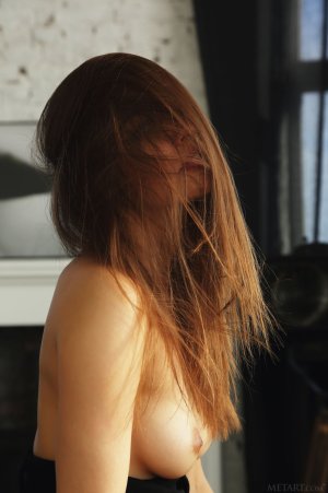 0006-11 thefappeningblog.com.jpg