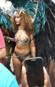 Rihanna-Sexy-4.jpg
