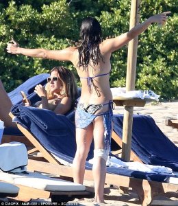 Michelle-Rodriguez-Bikini-3.jpg