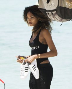 Jourdan-Dunn-in-a-Swimsuit-60.jpg