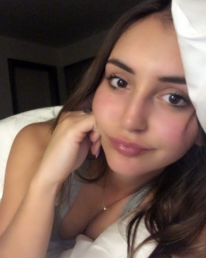 Mollie Lawrence (2).jpg