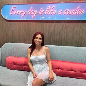 Mollie Lawrence (9).jpeg