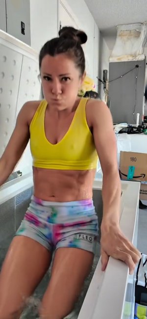 Screenshot_20250329_072424_Video Player.jpg