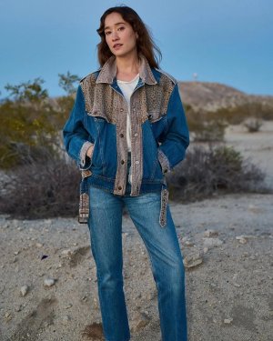 Christina Masterson - jeans in the desert 3.jpg